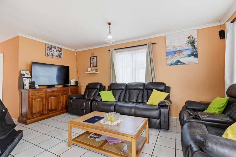 3 Bedroom Property for Sale in Steenberg Western Cape